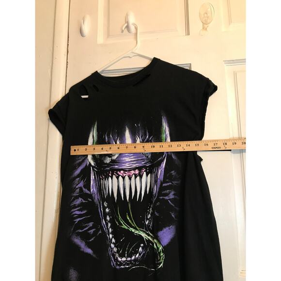 Marvel Comics T-shirt Men's L  Avengers & Venom Lot of 2 - Picture 6 of 10